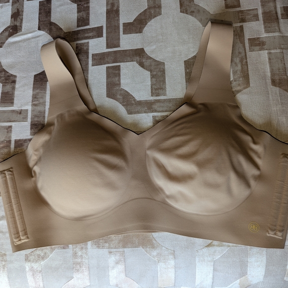 Honeylove Smooth Supportive Bra in Beige - Picture 1 of 11